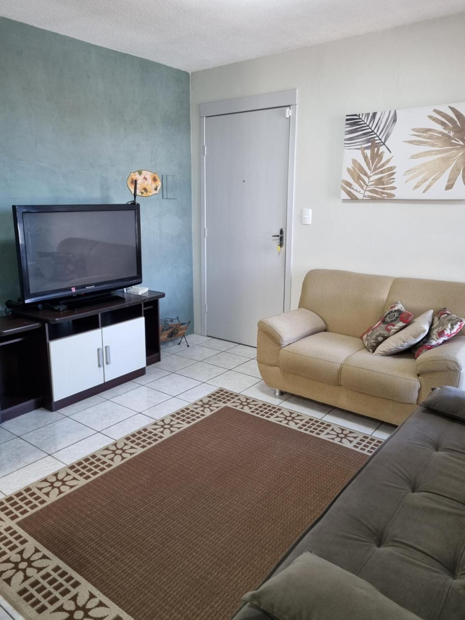 Apto 2 Quartos, Cond Fechado, Com Vaga, 4º Andar Por Escadas 佩洛塔斯 外观 照片